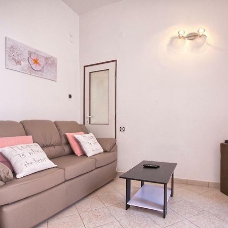 Apartment Rosy Пула Екстер'єр фото