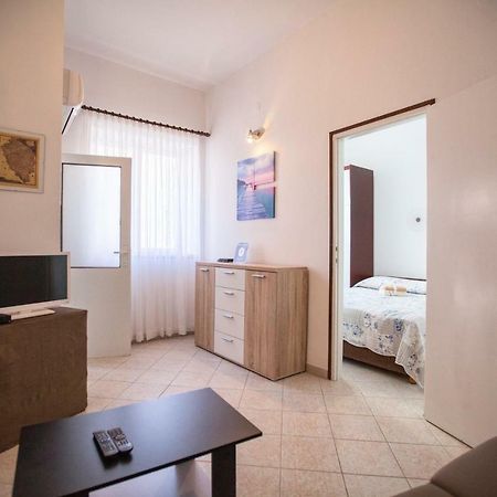 Apartment Rosy Пула Екстер'єр фото